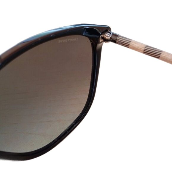 Burberry (Authentic) Black Oversized Check Print Polarized Round Sunglasses VGUC - Picture 5 of 10
